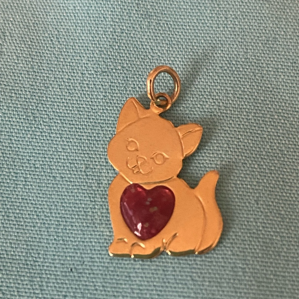 Vintage 10k Gold Laser cut Cat/Heart Pendant/Charm